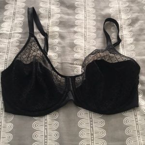 Beautiful unlined Chantelle lace bra